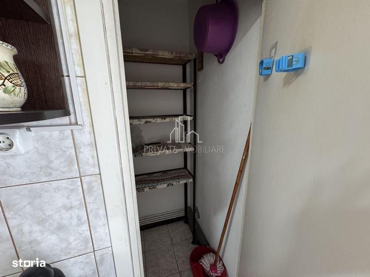 Apartament cu 3 camere decomandat în Diamant