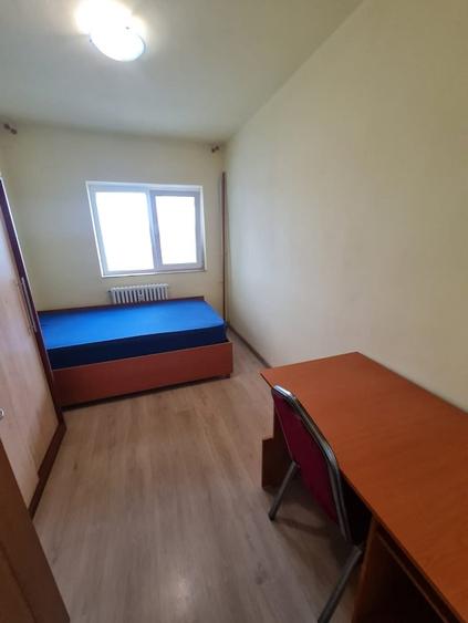 Apartament cu 3 camere decomandat în Independenței
