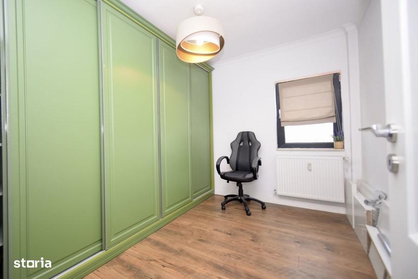 Apartament cu 4 camere decomandat în Ultracentral