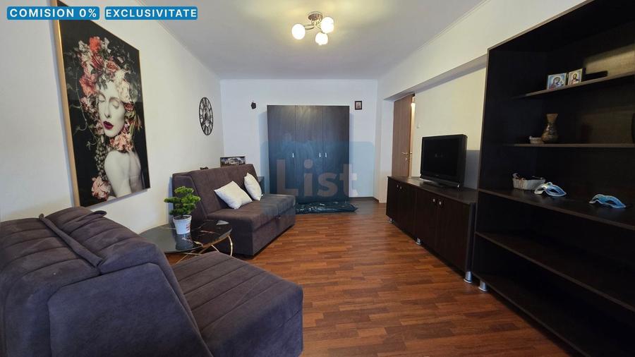 Apartament cu 3 camere decomandat în Central