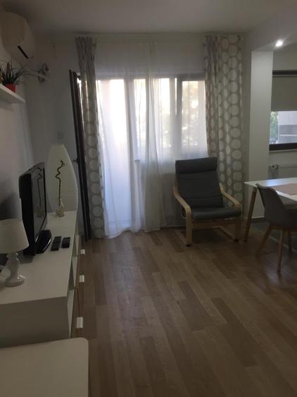 Garsonieră decomandată în Tineretului