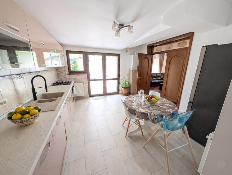 Apartament cu 3 camere, mobilat în Bucureștii Noi