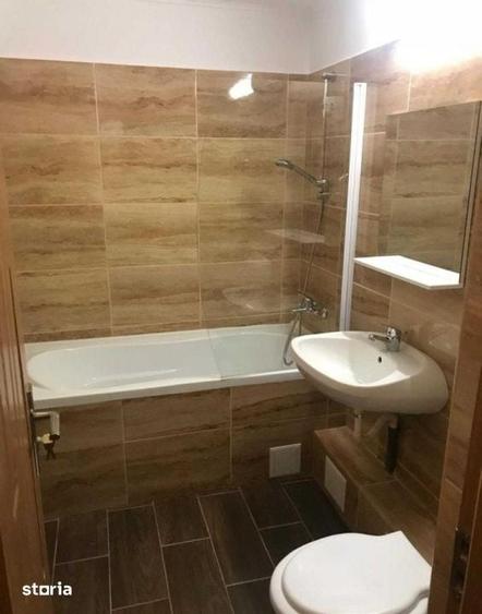 Apartament cu 3 camere în Mărășești