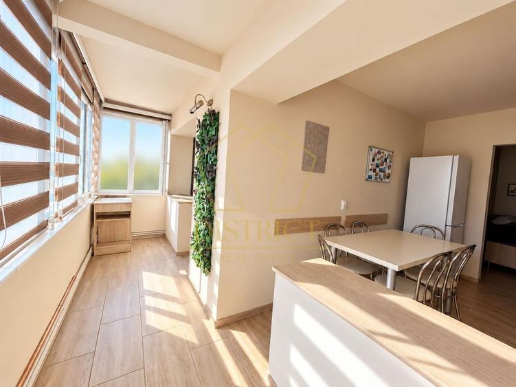 Apartament cu 2 camere semidecomandat, mobilat în Central