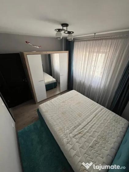 Apartament cu 3 camere decomandat în Gorjului