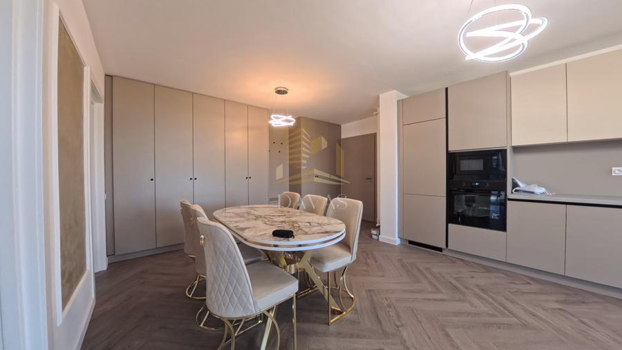 Apartament cu 3 camere semidecomandat, mobilat în Sopor