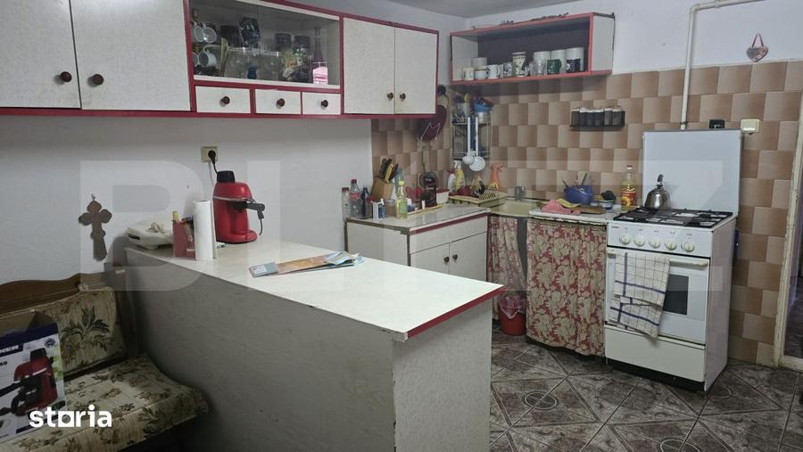 Casa 6 camere, 227 mp, teren 444 mp, zona Nord - 13