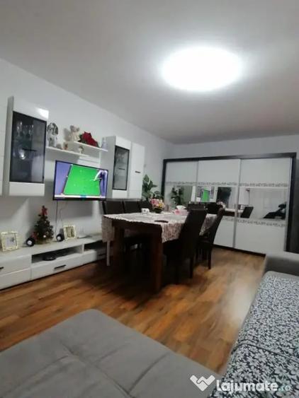 Garsonieră decomandată în Florești