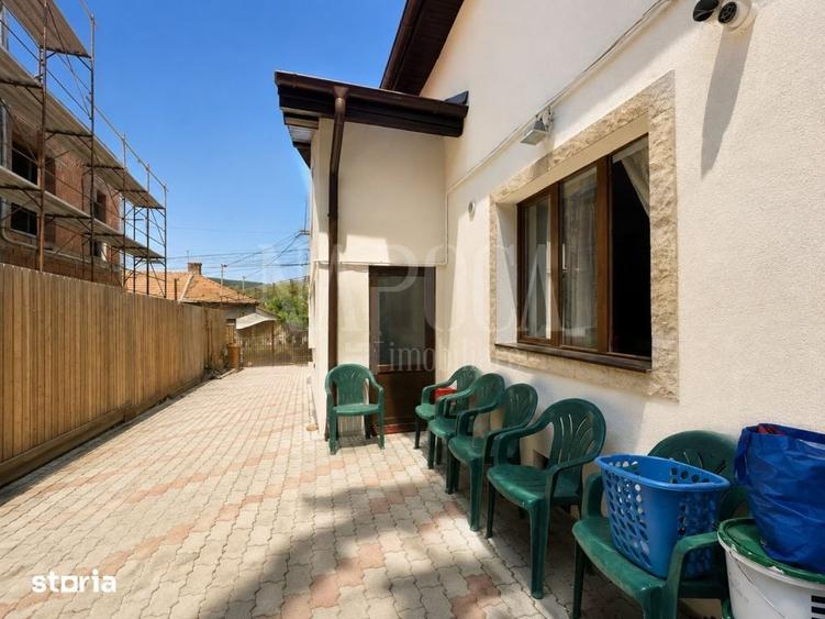 Casă cu 5 camere cu Teren 425 Mp în Gruia