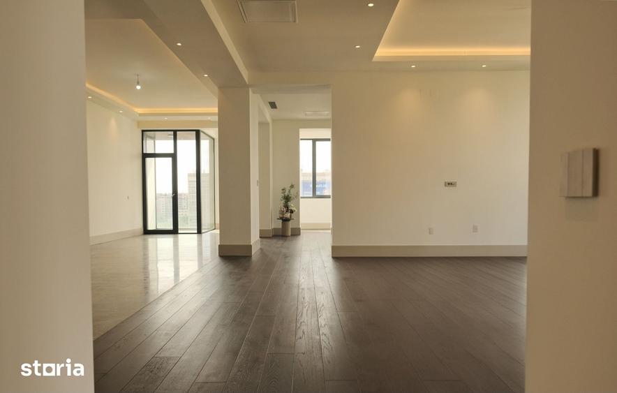 Apartament cu 4 camere în Tei