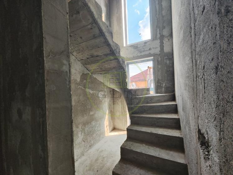 Casă individuală cu 4 camere cu Canalizare în Brestei