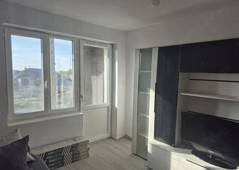 Apartament cu 2 camere decomandat în Nojorid