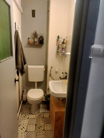 Apartament cu 3 camere decomandat în Sărari