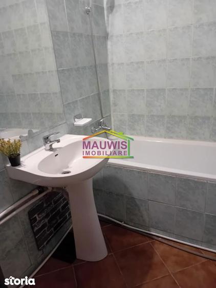 Apartament cu 2 camere semidecomandat în Decebal