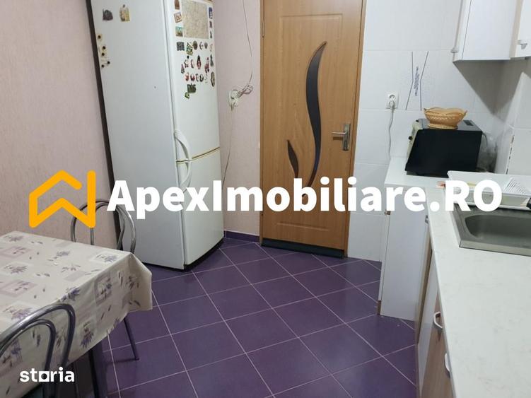 Apartament cu 4 camere decomandat, mobilat în Militari