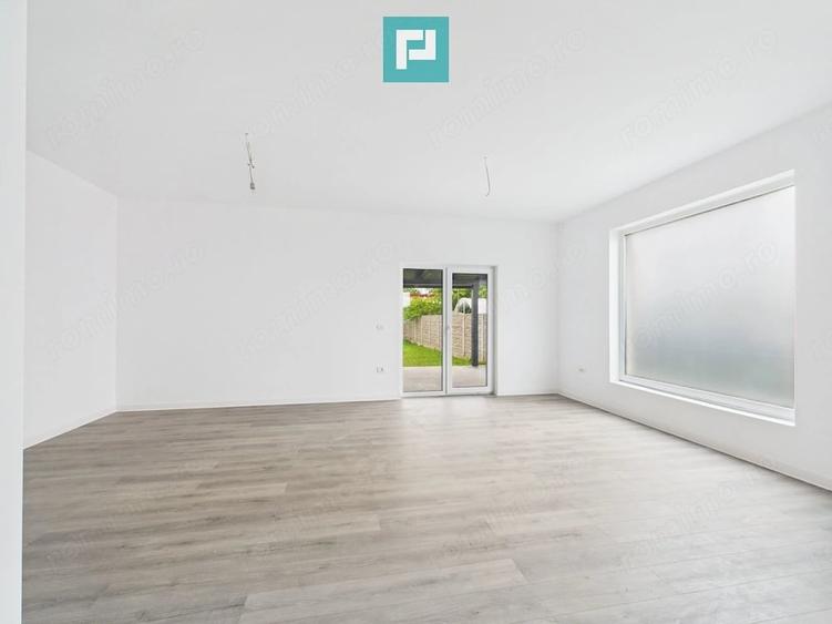 Casă cu 4 camere cu Teren 300 Mp în Utvin