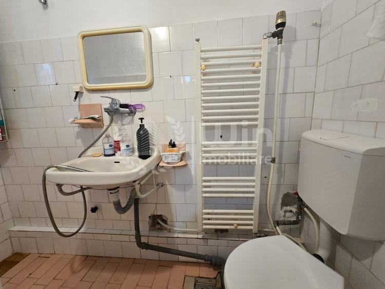 Casă individuală cu 4 camere cu Canalizare în Andrei Mureșanu