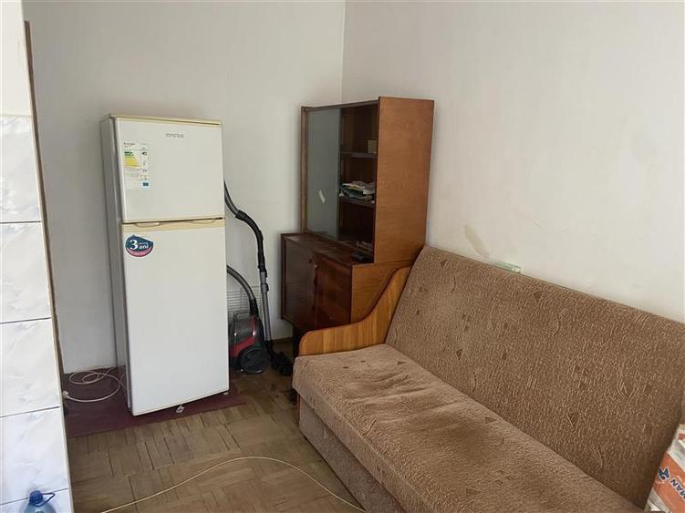 Garsonieră decomandată, mobilată în Gară