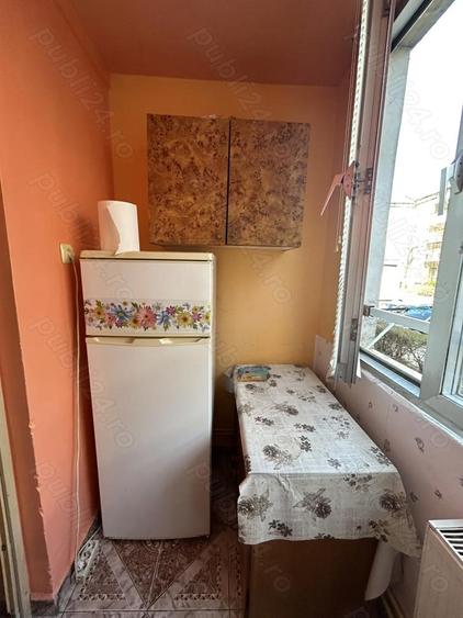 Garsonieră decomandată în Decebal