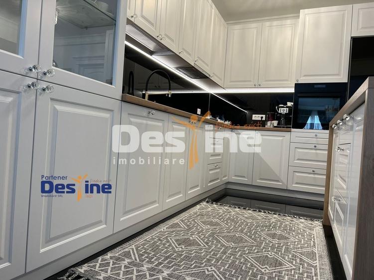 Apartament cu 3 camere decomandat, mobilat în Bucium