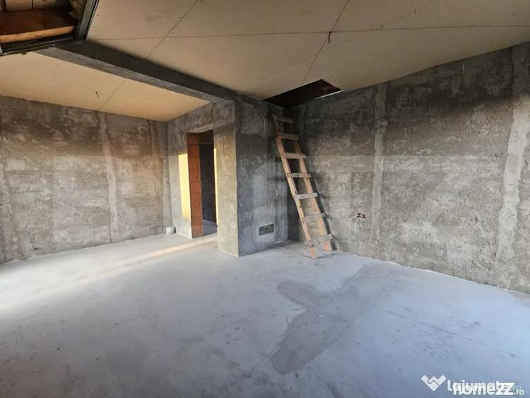 Casă cu 4 camere cu Teren 800 Mp în Central