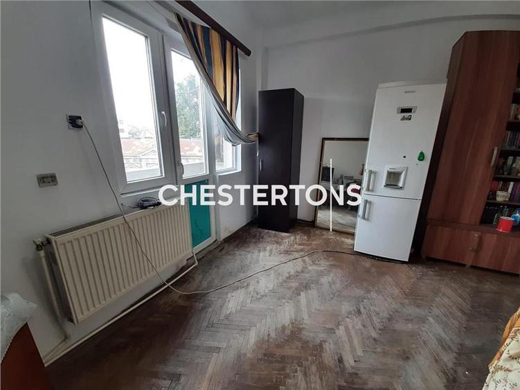 Apartament cu 3 camere decomandat, mobilat în Unirii