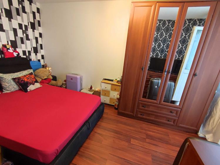 Apartament cu 2 camere semidecomandat în 9 Mai