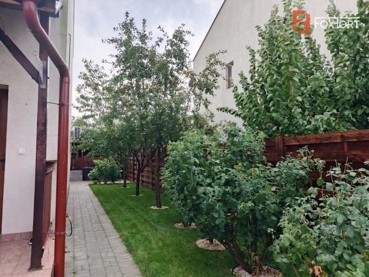 Apartament cu 3 camere decomandat în Sânandrei