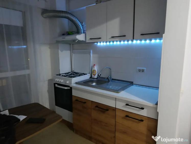Apartament cu 2 camere nedecomandat în Valea Lupului