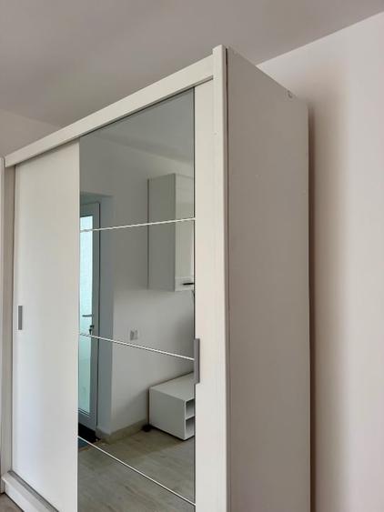Apartament cu 2 camere nedecomandat, mobilat în Central