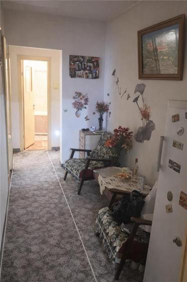 Apartament cu 3 camere decomandat, mobilat în Gară