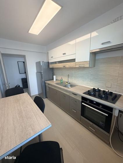 Apartament cu 3 camere semidecomandat în Central