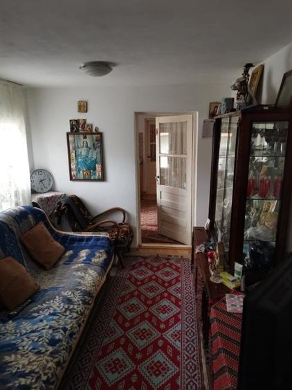 Casă individuală cu 5 camere cu Teren 1447 Mp în Sud
