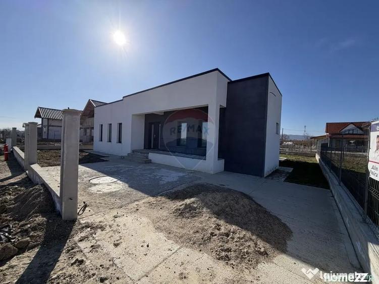 Casă cu 4 camere cu Teren 470 Mp în Câmpineanca