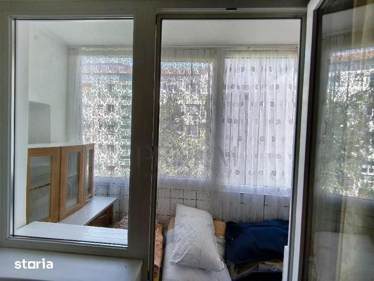 Apartament cu 2 camere semidecomandat în Girocului