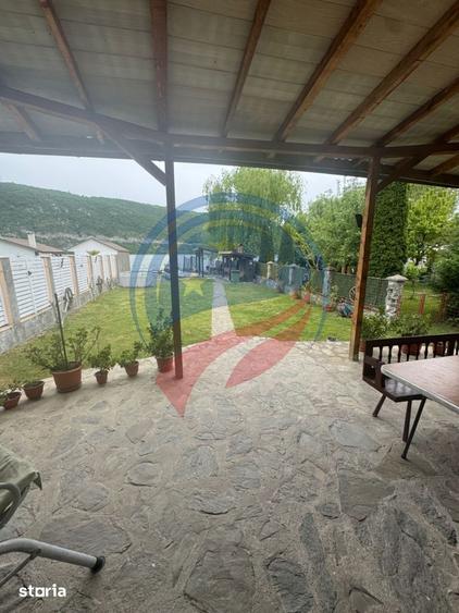 Pensiune cocheta de vanzare- Dubova-pe malul Dunarii - 18