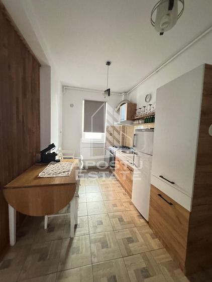 Apartament cu 2 camere semidecomandat în Giroc