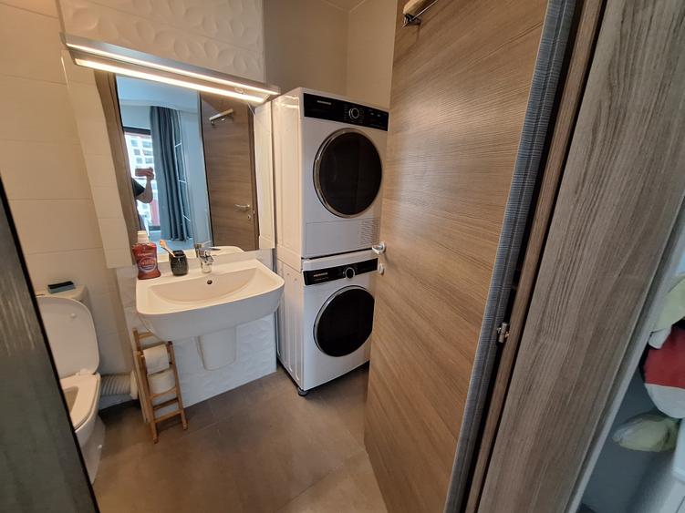 Apartament cu 4 camere în Politehnica