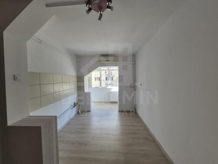2 Camere decomandat etaj 1 49mp 1 Mai Centrala AC - 4
