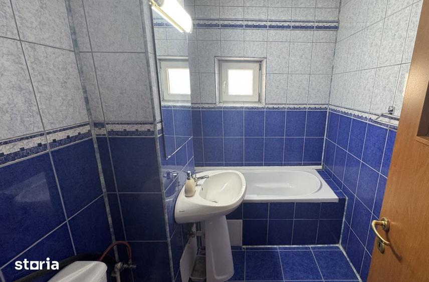Apartament cu 3 camere decomandat în Cantacuzino