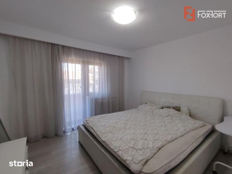 Apartament cu 3 camere decomandat, mobilat în Lunei