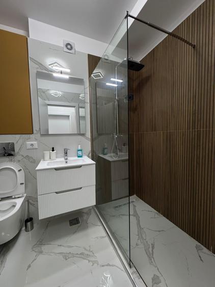 Apartament cu 2 camere decomandat în Aviației