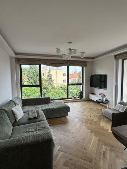 Apartament cu 2 camere semidecomandat, mobilat în Zorilor