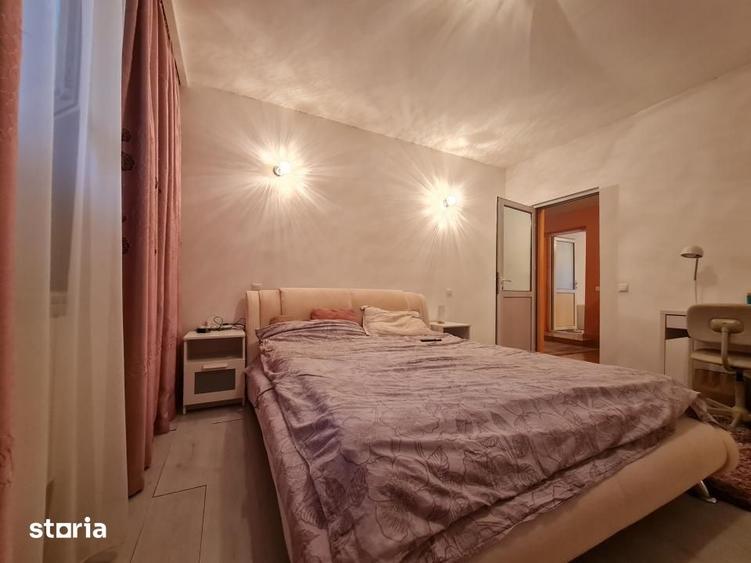 Casă cu 7 camere cu Teren 2000 Mp în Periș