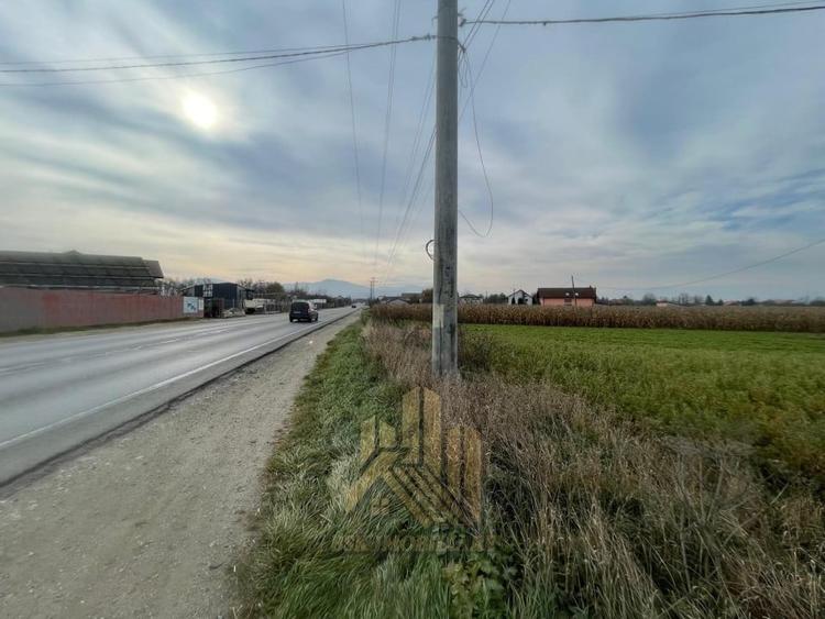 Teren Construcții intravilan de 3500 mp, în Stupini