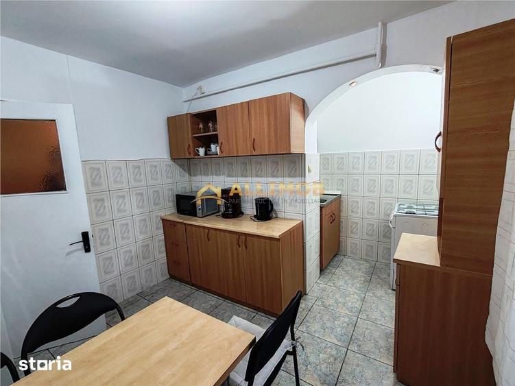 Apartament cu 2 camere semidecomandat în Democrației