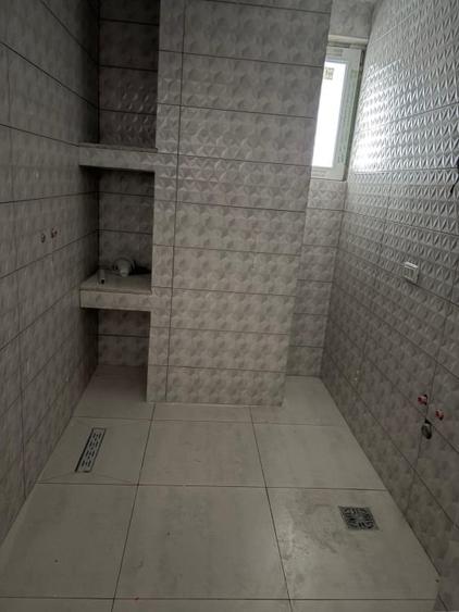 Apartament cu 3 camere decomandat în Exterior Nord