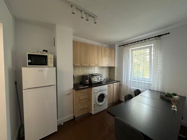Apartament cu 2 camere decomandat în Dosu Bricii