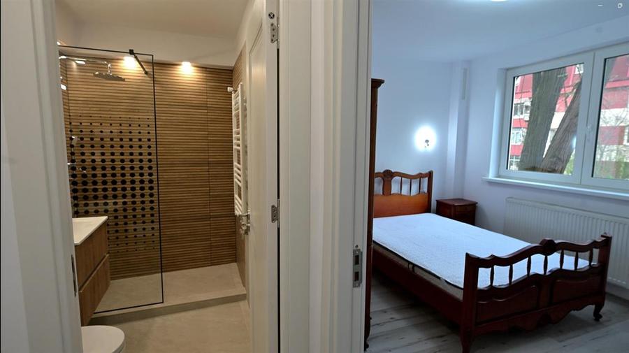 Apartament cu 2 camere semidecomandat în Ultracentral
