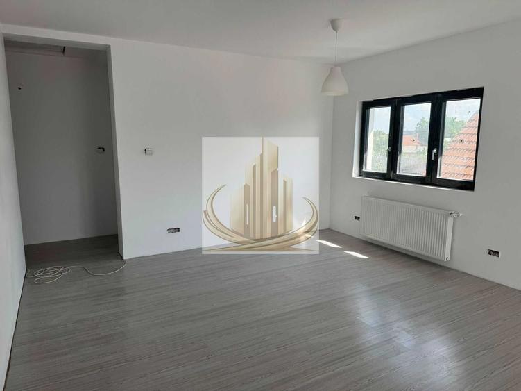 Duplex cu 4 camere cu Canalizare în Moșnița Nouă